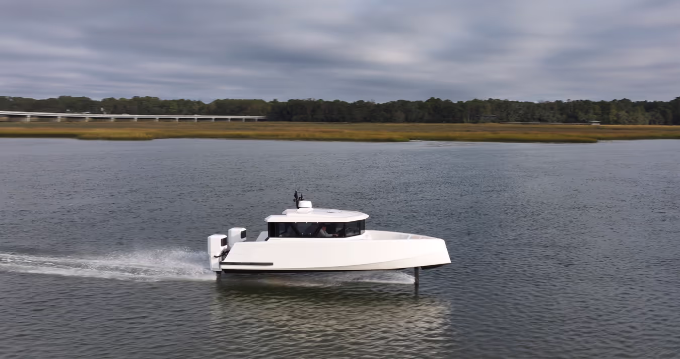 Navier electric yacht